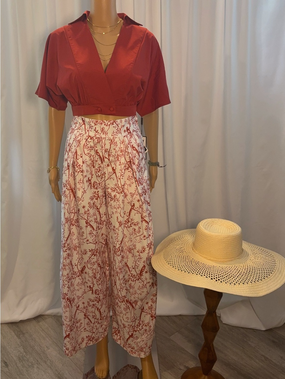 Retro Stage 1940s-Inspired Two-Piece Coral & Toile Pant Set - Size Medium - NWT